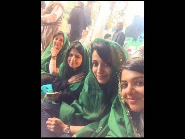 ದರ್ಗಾಗೆ ಇದೇ ಮೊದಲ ಭೇಟಿ