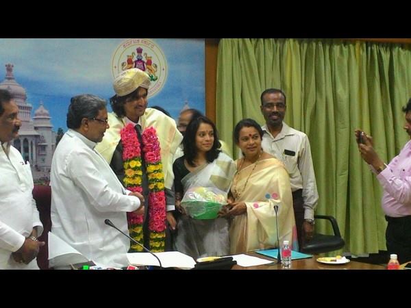 CM Siddaramaiah felicitates Grammy Award winner Ricky Kej