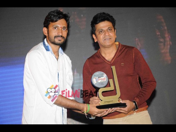 ಚೇತನ್ ಜೊತೆ 'ಜೇಮ್ಸ್'