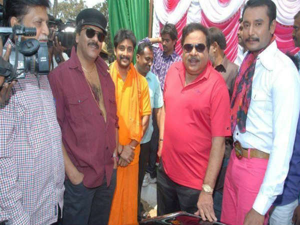 ರೆಬೆಲ್ ಸ್ಟಾರ್ ಮತ್ತು ಕನಸುಗಾರ