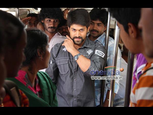 ಯಶ್ ಬಾಯಲ್ಲಿ ಖಡಕ್ ಡೈಲಾಗ್ಸ್