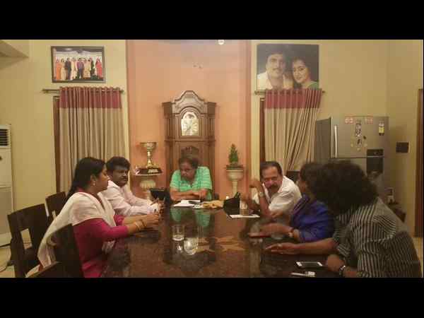 2. ಪಾರ್ವತಮ್ಮ ರಾಜಕುಮಾರ್ ಬಂದಿದ್ರಾ?