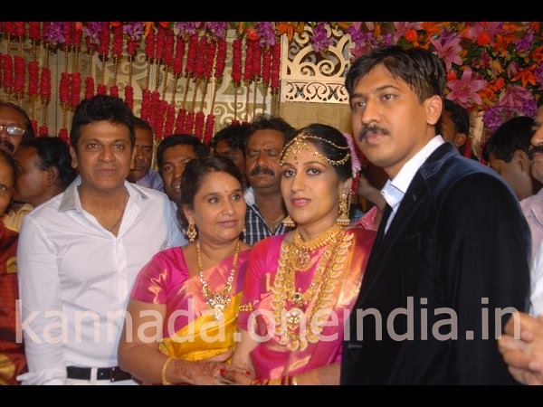 Shivannamagalamadhuve