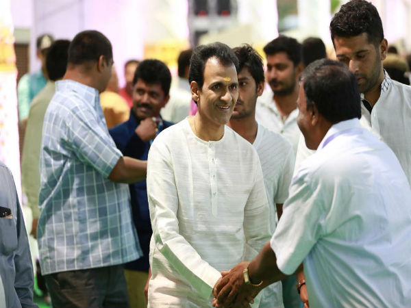 ಸಡಗರದಲ್ಲಿ ರಾಘವೇಂದ್ರ ರಾಜ್ ಕುಮಾರ್