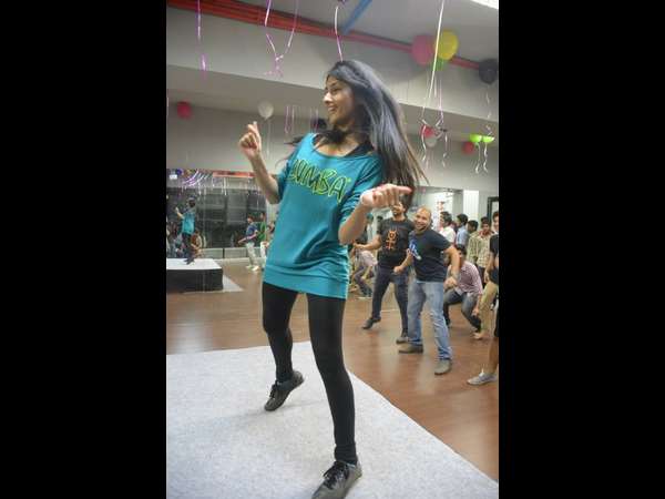 Details on Kannada Actor Prajwal Devaraj fiance Ragini Chandran