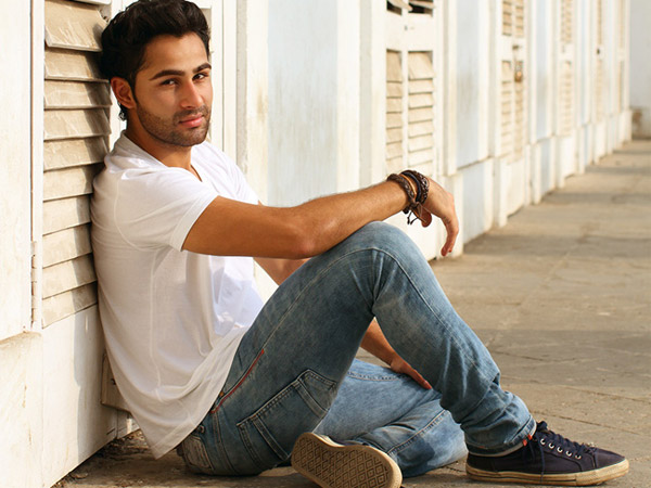 ಸ್ಪುರದ್ರೂಪಿ ನಟ ಅರ್ಮಾನ್ ಜೈನ್