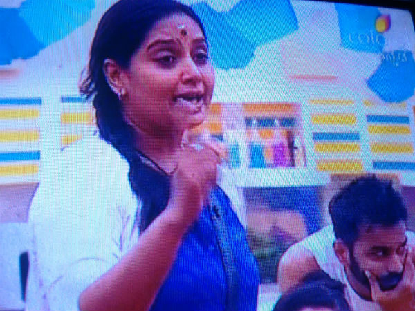 ಗಾನ ಸುಧೆ ಹರಿಸಿದ ಶ್ರುತಿ