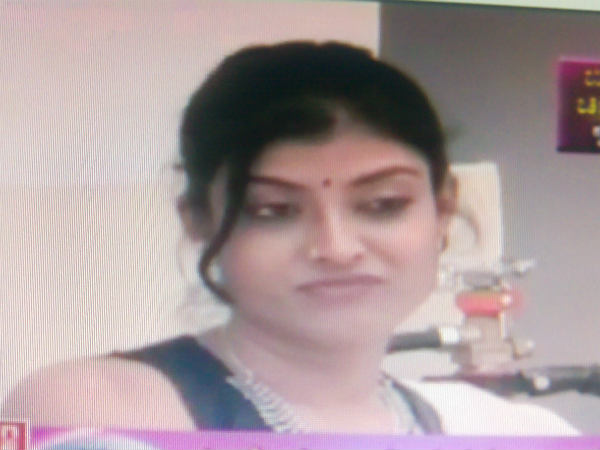 ತಾಳ್ಮೆ ಕಾಯ್ದುಕೊಂಡ ಆರ್ ಜೆ ನೇತ್ರಾ ತಾಳ್ಮೆ ಕಾಯ್ದುಕೊಂಡ ಆರ್ ಜೆ ನೇತ್ರಾ