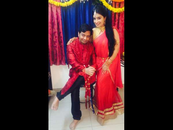 ಮೆಹೆಂದಿಗೆ ಮುನ್ನ ಭಾವಿ ಪತಿಯೊಂದಿಗೆ ಫೋಸ್