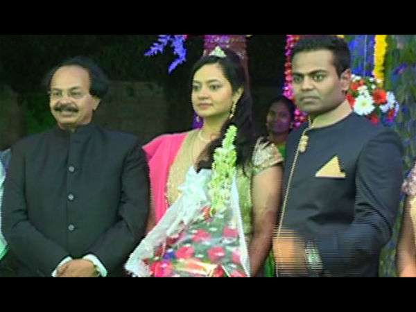 ವೈವಾಹಿಕ ಜೀವನಕ್ಕೆ ಕಾಲಿಟ್ಟ ನಾಗತಿಹಳ್ಳಿ ಪುತ್ರಿ ಕನಸು ನಾಗತಿಹಳ್ಳಿ