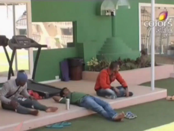 ದಡ್ಡ ಯಾರು?