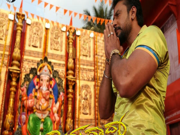 Darshan during a song sequence for Kannada movie 'Jaggu Dada'