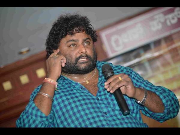 Actor-Director Venkat's Special Appearance in 'Alilugala Alalu'