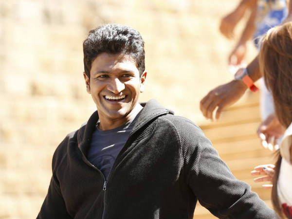 ಪ್ರೀಮಿಯರ್ ಶೋ ಪ್ರೀಮಿಯರ್ ಶೋ