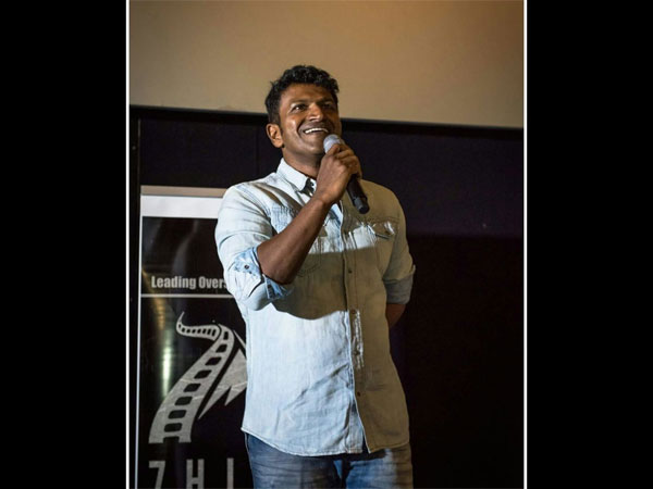 ಸಿಡ್ನಿಯಲ್ಲಿ ಪ್ರೀಮಿಯರ್ ಶೋ ಸಿಡ್ನಿಯಲ್ಲಿ ಪ್ರೀಮಿಯರ್ ಶೋ