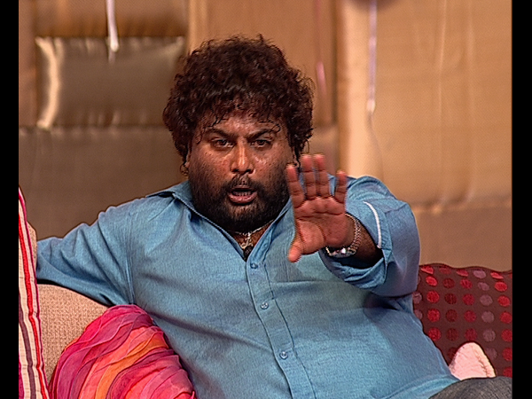 Controversial actor-director Huccha Venkat quits S.Narayan's 'Dictator'