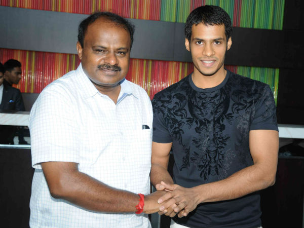 H.D.Kumaraswamy is on location hunt for 'Jaguar' movie H.D.Kumaraswamy is on location hunt for 'Jaguar' movie