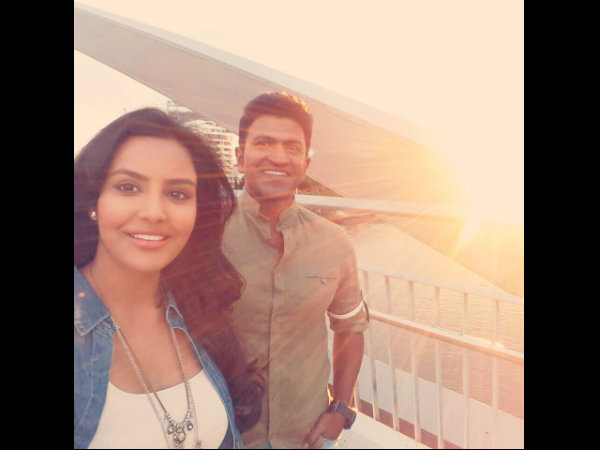 Puneeth Rajkumar's 'Rajakumara' completes first schedule