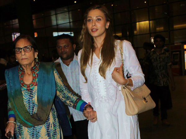 Salman Khan & Lulia Vantur Spotted Together With Family At The Airport