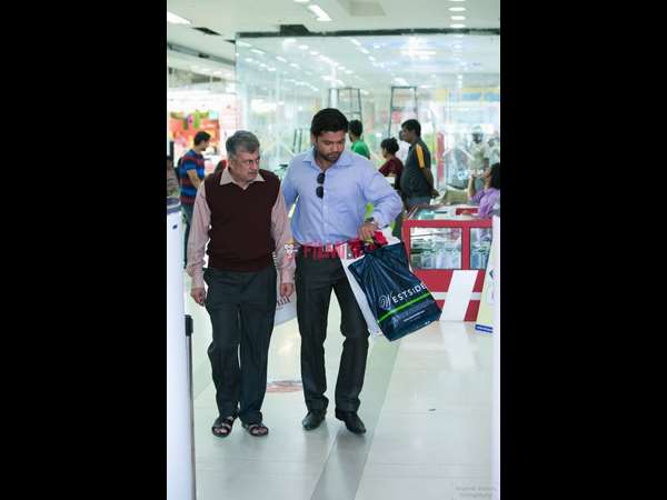 'ವ್ಯವಕಲನದ ನೆಪದಲ್ಲಿ ಸಂಕಲನ' - ಪ್ರಜಾವಾಣಿ