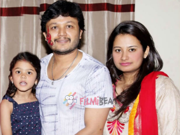 * ನಿಮ್ಮ ಪತ್ನಿ ಶಿಲ್ಪಾ ಕೂಡ ಊರ್ವಶಿ ಥಿಯೇಟರ್ ನಲ್ಲಿ 'Zooಮ್' ಸಿನಿಮಾ ನೋಡಿದ್ರಂತೆ. ಅವರ ಪ್ರತಿಕ್ರಿಯೆ ಹೇಗಿತ್ತು?