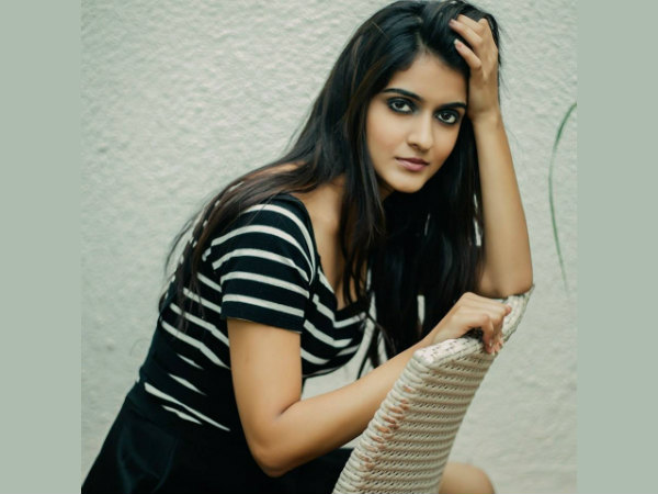 ಕನ್ನಡ ಕಲಿಯುತ್ತಿರುವ ಸುಶ್ಮಿತಾ ಕನ್ನಡ ಕಲಿಯುತ್ತಿರುವ ಸುಶ್ಮಿತಾ