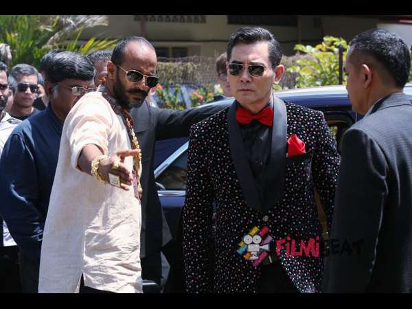 ಸ್ಯಾಟಲೈಟ್ ಮತ್ತು ಮ್ಯೂಸಿಕ್ 