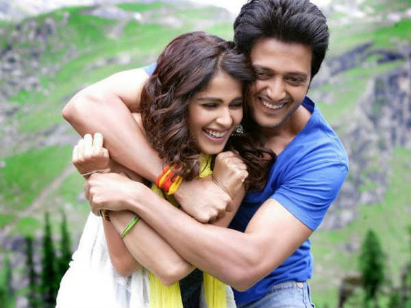 Riteish Deshmukh wants to do a Marathi film with his wife Genelia D'Souza Riteish Deshmukh wants to do a Marathi film with his wife Genelia D'Souza