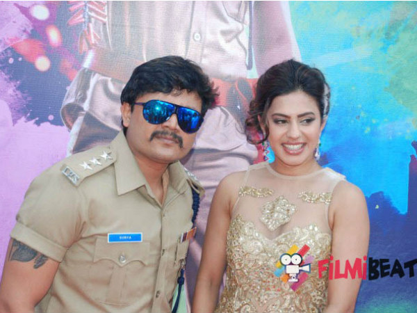 Actor Sadhu Kokila turns Mangalamukhi in Kannada Movie 'Pataki'