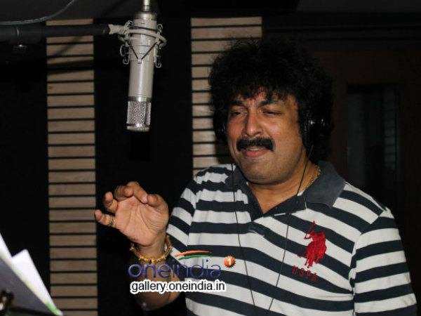 Bollywood Actress Sunny Leone dance for Guru Kiran's song 