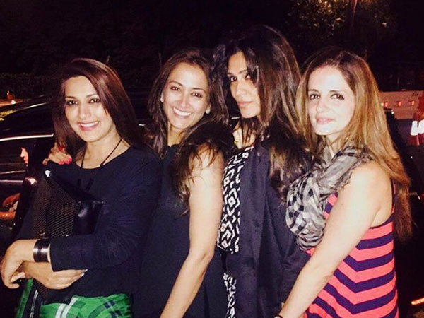 Hrithik Roshan Joins Sussanne Khan and His Kids For Holiday In London 