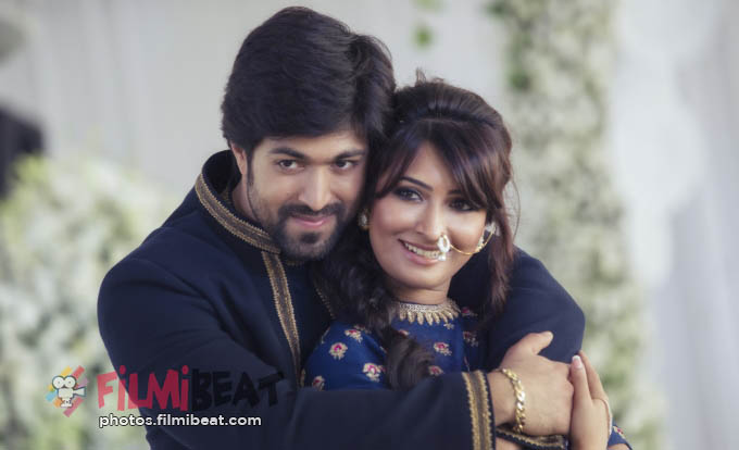 ಯಶ್ ತೋಳಲ್ಲಿ ಅರಗಿಣಿ ರಾಧಿಕಾ