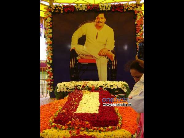 ಮೈಸೂರಿನಲ್ಲಿ ಸ್ಮಾರಕ ಎಲ್ಲಿ?