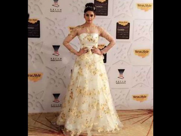 ಇಡೀ ಸಿನಿಮಾದಲ್ಲಿ ಸೀರೆ ಇಡೀ ಸಿನಿಮಾದಲ್ಲಿ ಸೀರೆ