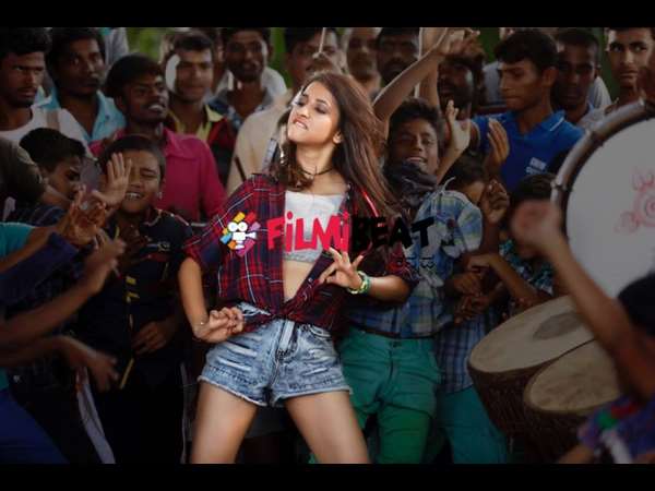 ಮಾನ್ವಿತಾ ಲುಕ್ ಗೆ ಅಭಿಮಾನಿಗಳು ಫಿದಾ ಮಾನ್ವಿತಾ ಲುಕ್ ಗೆ ಅಭಿಮಾನಿಗಳು ಫಿದಾ