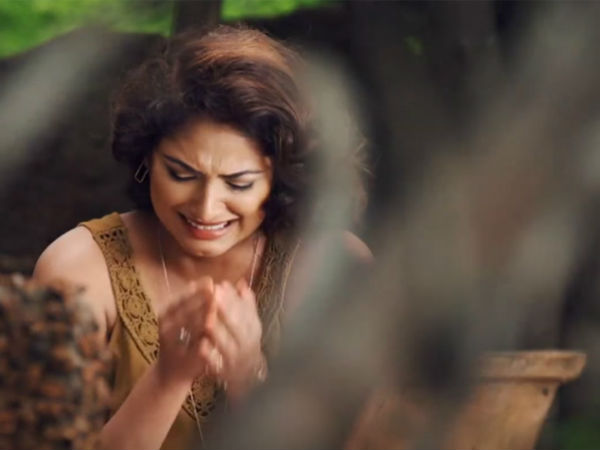 ಕಣ್ಣಲ್ಲಿ ನೀರು ತರಿಸುತ್ತದೆ