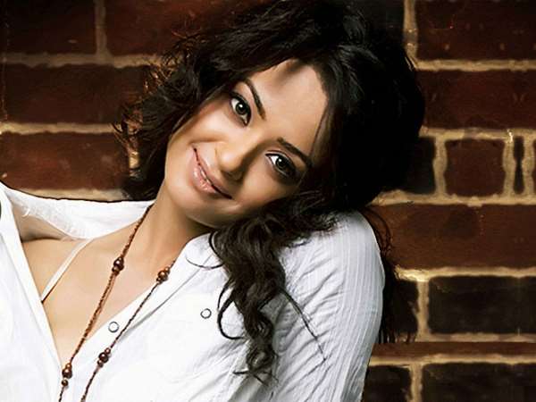 ಎಲ್ಲವನ್ನು ಮೆಟ್ಟಿನಿಂತ ದಿಟ್ಟೆ