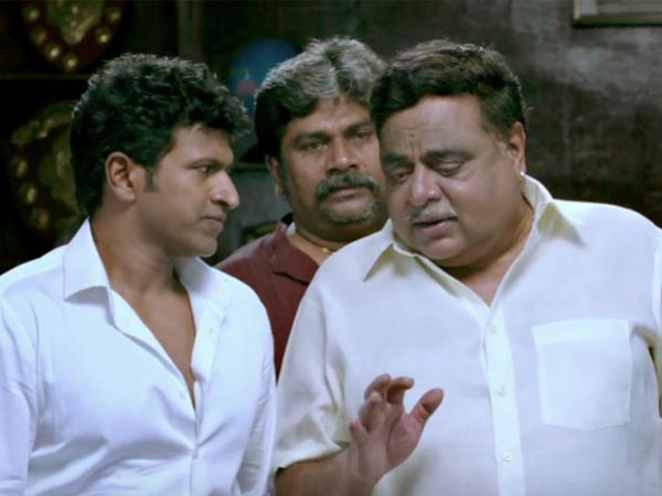 ಗಣೇಶ್ ಸ್ವೀಟ್ಸ್ ವತಿಯಿಂದ ರಾಜ್ ಕುಮಾರ್ ಲಾಡು