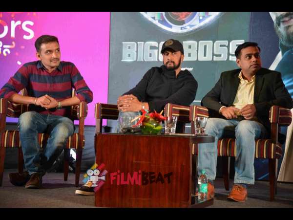 ಬಿಗ್ಬಾಸ್ ಕಾರ್ಯಕ್ರಮ ಎಷ್ಟು ಖ್ಯಾತಿ ಪಡೆದಿದಿಯೋ ಅಷ್ಟೇ ಟೀಕೆಗಳನ್ನ ಎದುರಿಸ್ತಿದೆ. ಇದು ಸ್ಕ್ರಿಪ್ಟೆಡ್ ಶೋ. ವಿನ್ನರ್ ಯಾರು ಅಂತಾ ಮೊದಲೆ ಡಿಸೈಡ್ ಆಗಿರುತ್ತೆ ಅಂತೆಲ್ಲಾ.? ನಿಮ್ಮ ಕಾಮೆಂಟ್ಸ್ ಪ್ಲೀಸ್... ಬಿಗ್ಬಾಸ್ ಕಾರ್ಯಕ್ರಮ ಎಷ್ಟು ಖ್ಯಾತಿ ಪಡೆದಿದಿಯೋ ಅಷ್ಟೇ ಟೀಕೆಗಳನ್ನ ಎದುರಿಸ್ತಿದೆ. ಇದು ಸ್ಕ್ರಿಪ್ಟೆಡ್ ಶೋ. ವಿನ್ನರ್ ಯಾರು ಅಂತಾ ಮೊದಲೆ ಡಿಸೈಡ್ ಆಗಿರುತ್ತೆ ಅಂತೆಲ್ಲಾ.? ನಿಮ್ಮ ಕಾಮೆಂಟ್ಸ್ ಪ್ಲೀಸ್...