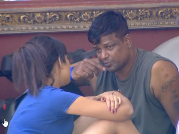 ದುಡ್ಡು ಕೂಡ ಹಾಕ್ತಾರೆ.!