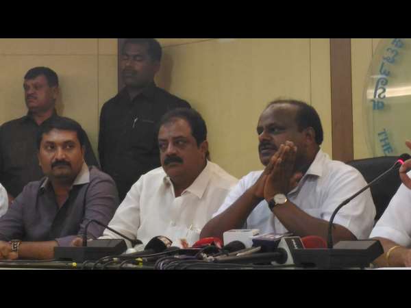 ನಿರ್ಮಾಪಕರಿಂದ ತೂರಿಬಂದ ಬೇಡಿಕೆ