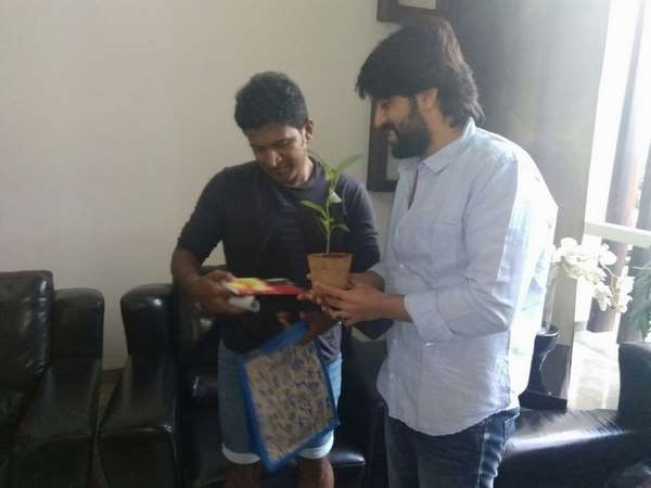 ಹೇಗೆ ಇನ್ವೈಟ್ ಮಾಡ್ತಿದ್ದಾರೆ ಯಶ್.?