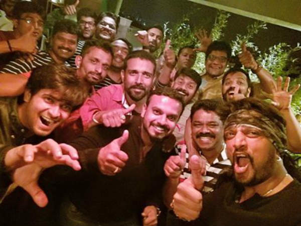 ಕಿಚ್ಚನ ಮನೆಯಲ್ಲಿ 'ಹೆಬ್ಬುಲಿ' ಸಕ್ಸಸ್ ಪಾರ್ಟಿ!