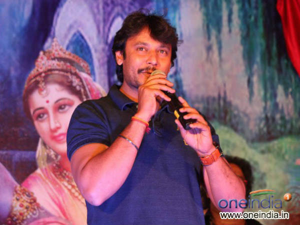 ಮೊದಲು ಟ್ವೀಟ್ ಮಾಡಿದ್ದು ಇಂಗ್ಲೀಷ್ ನಲ್ಲಿ.!