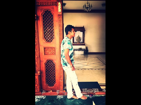 ಮೊದಲು ಪೋಸ್ ಕೊಟ್ಟಿದ್ದು ಶಿವರಾಜ್ ಕುಮಾರ್!