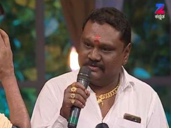 ಬಕೆಟ್ ನಲ್ಲಿ ಕೂರಿಸಿ ಬಾವಿಗೆ ಇಳಿಸುತ್ತಿದ್ದರು!