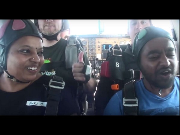 ಹೆದರದೇ ಗಾಳಿಯಲ್ಲಿ ಹಾರಾಡಿದ ಪರಿಮಳ ಜಗ್ಗೇಶ್