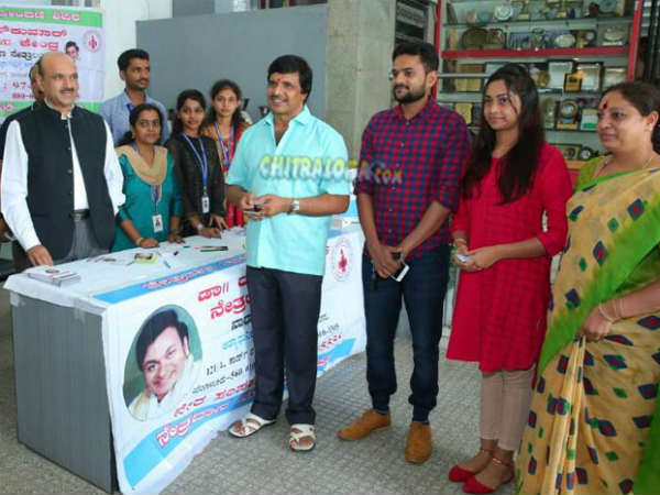 S Narayan and his family has signed to donate eyes after their death