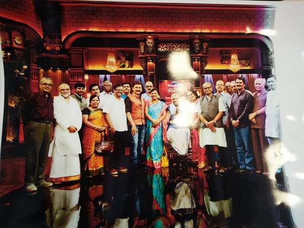 ಕನ್ನಡಿಗರು ನೋಡಬೇಕು 