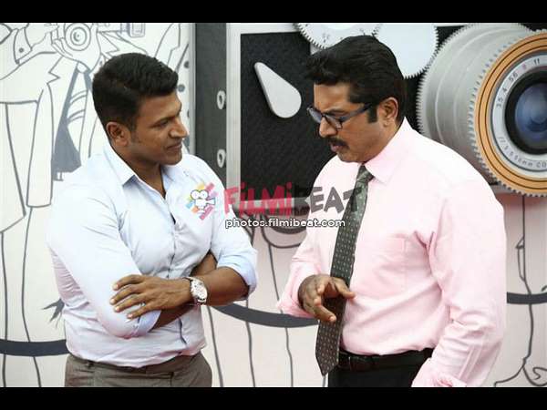 ರಾಜಮೌಳಿ ಜೊತೆ ಭೇಟಿ ರಾಜಮೌಳಿ ಜೊತೆ ಭೇಟಿ